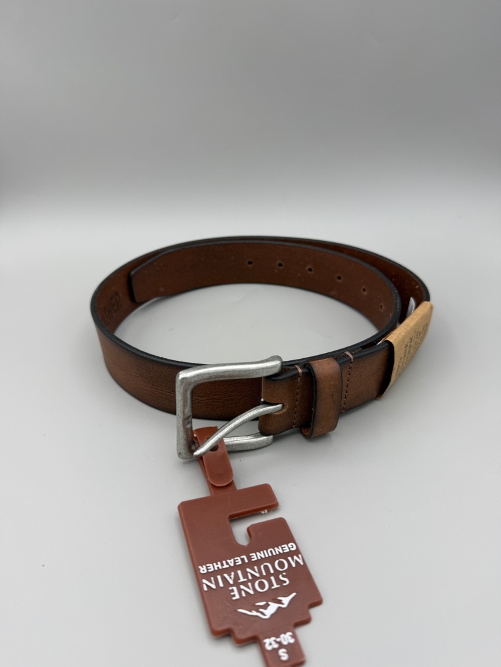 Stone Mountain Accessories Brown Leather Men's Belt with Silver Buckle, Small